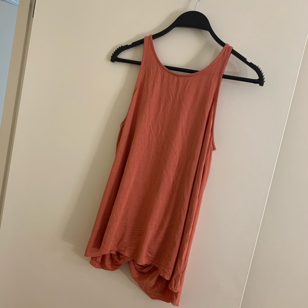 She + Sky tank size || Small